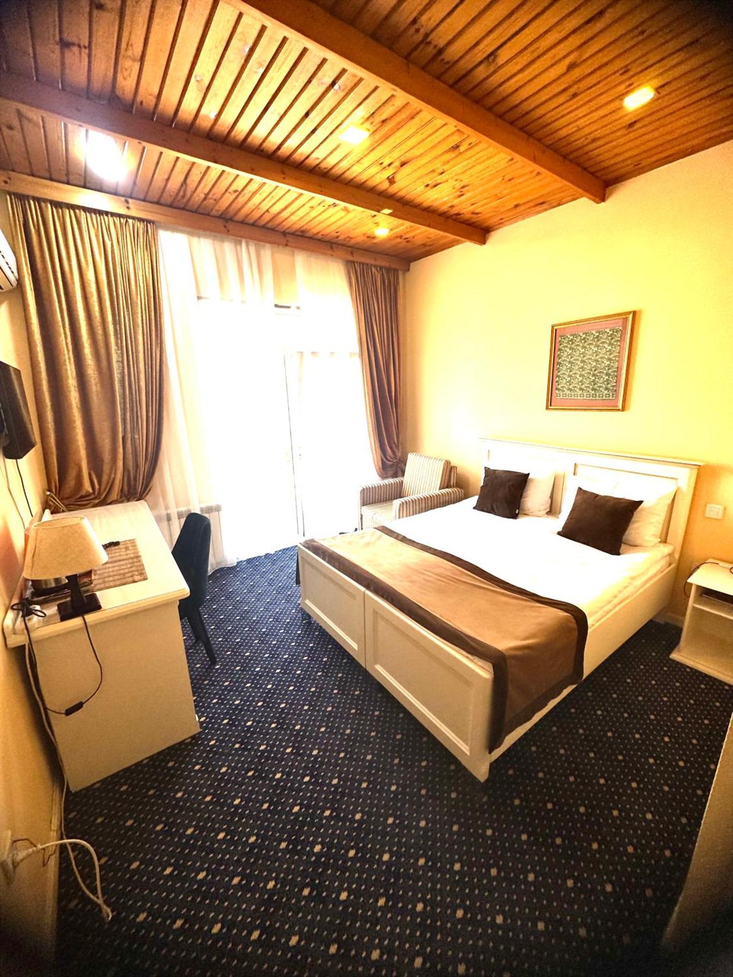 East Legend Hotel Baku Exterior photo
