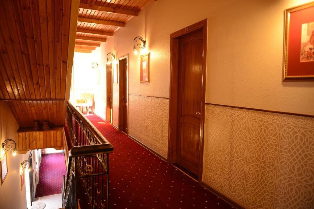 East Legend Hotel Baku Exterior photo